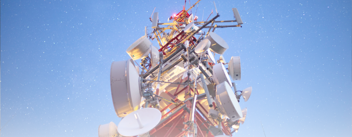 How Can Microwave Connectivity as a Service Simplify Enterprise Communications?